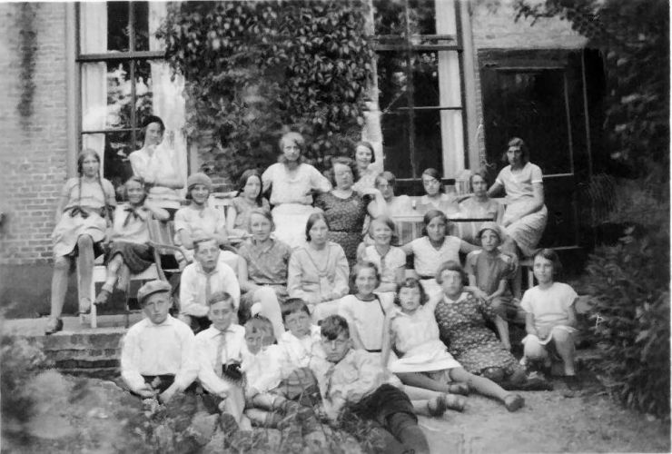 Zondagschool Doopsgezinde kerk omstreeks 1932